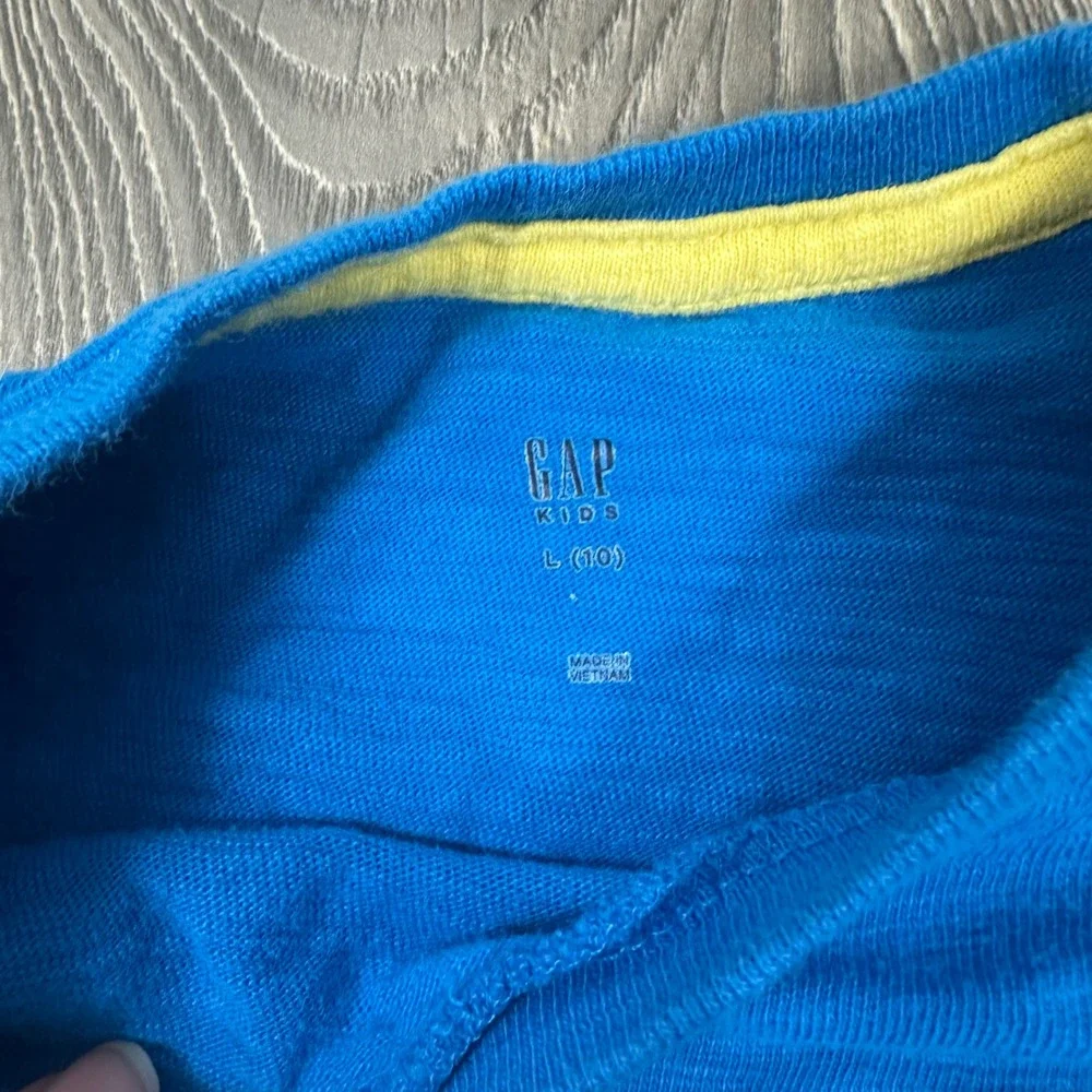 Kids Blue Gap Tee‎ Shirt with Yellow Lettering - SIZE L Colorful Baby Tee Y2K